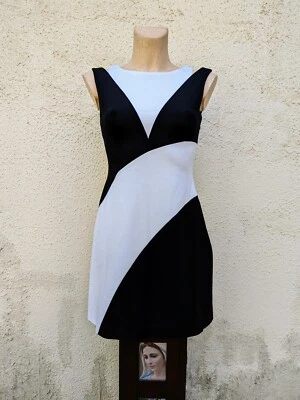 Robe Courte Graphique noire Et Blanc Karen Millen 38 - Photo 1/4