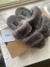 UGG fuzz yeah slippers size 8 women