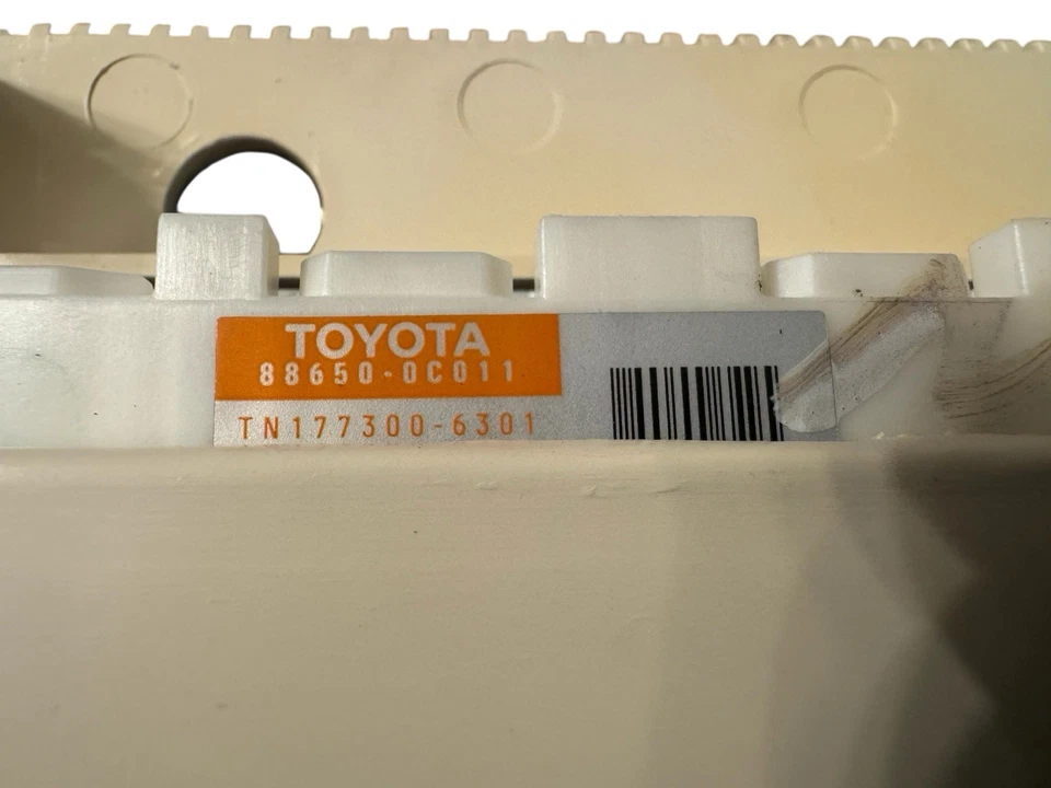 02-05 Toyota Sequoia AC Heater Climate Control Panel – OEM 84010-0C172 - Image 4 of 4