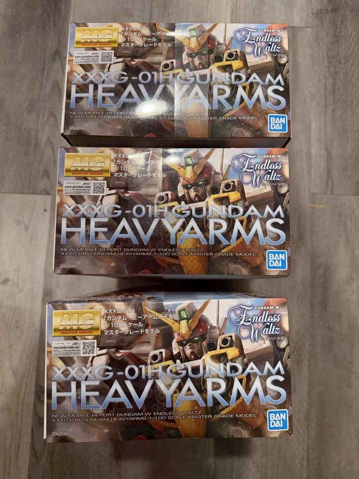 Gundam: Master Grade: 1/100: Heavyarms: Endless Waltz - Image 4 of 4