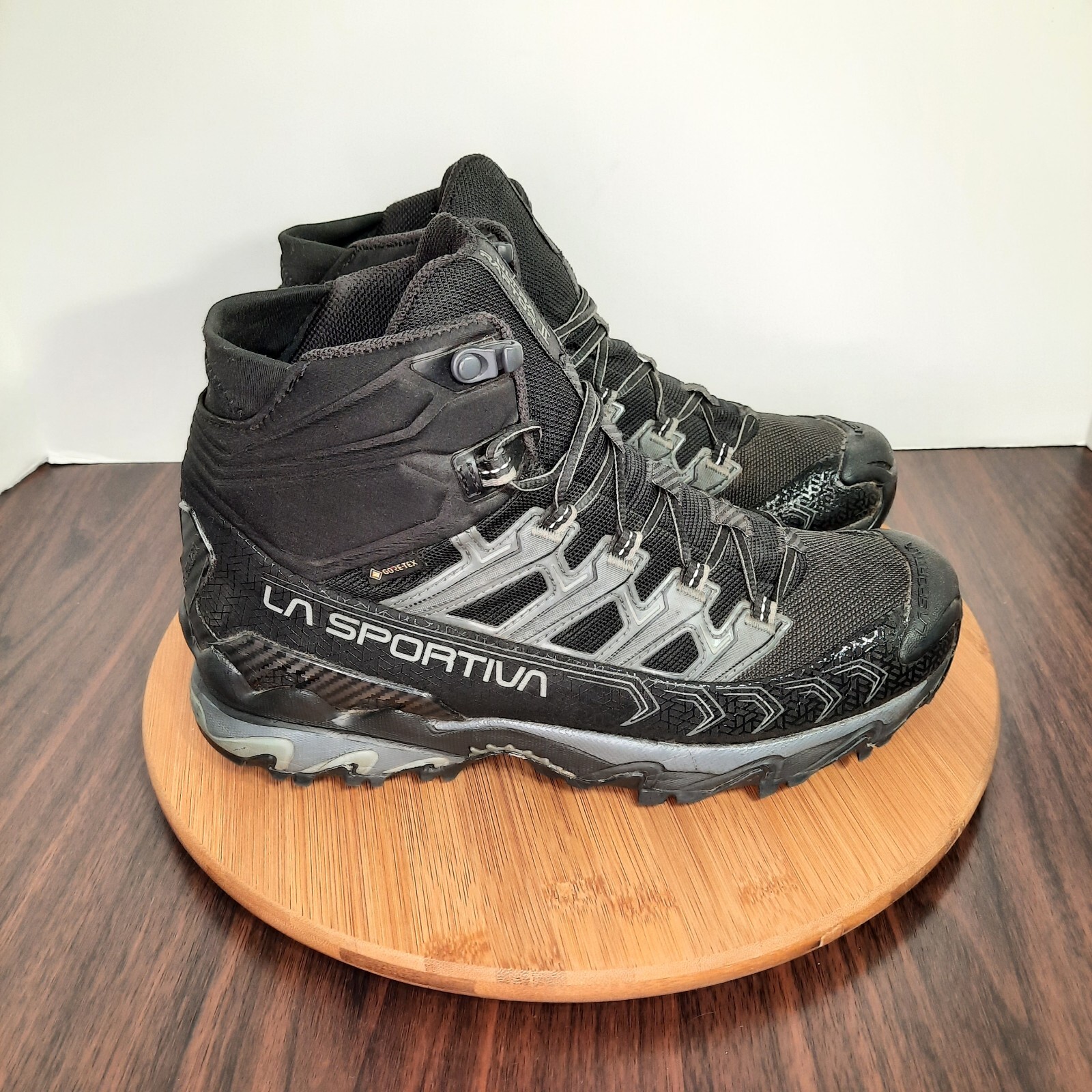 La Sportiva Ultra Raptor II Mid GTX Hombres 8.5 Botas Negras Goretex Senderismo Tenis