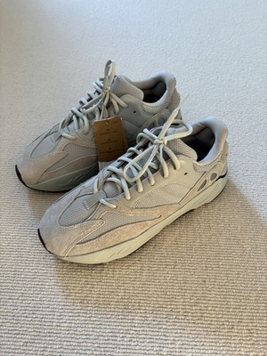 Yeezy Boost 700 Salt Herren (45 1/3)