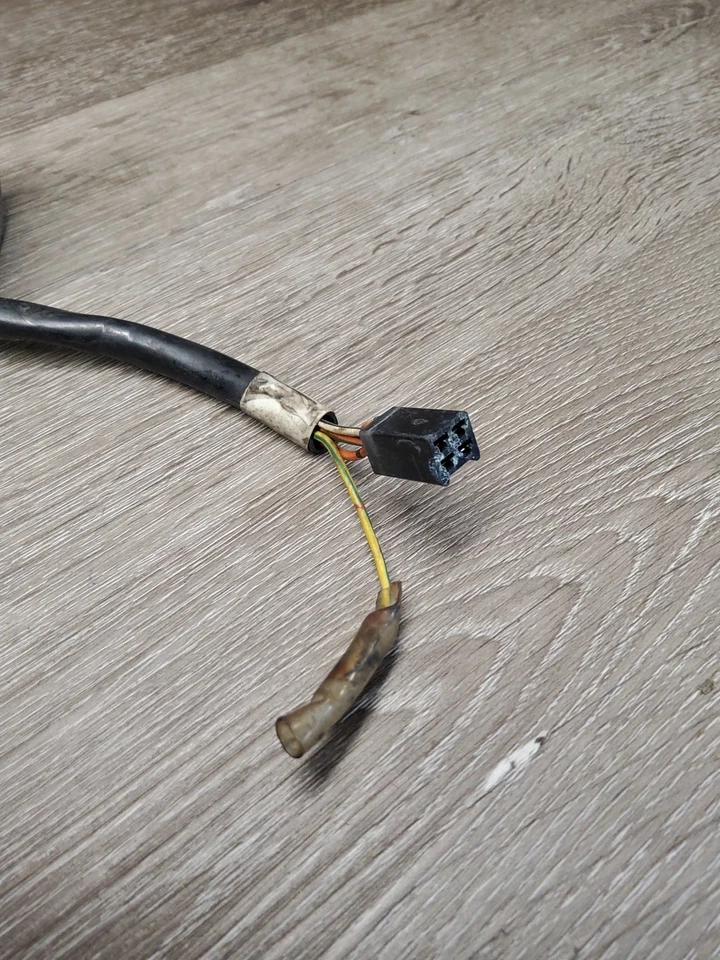 1986 86 86-87 Suzuki VS700 Intruder Right Side Controls Switches DL-692 - Image 2 of 4