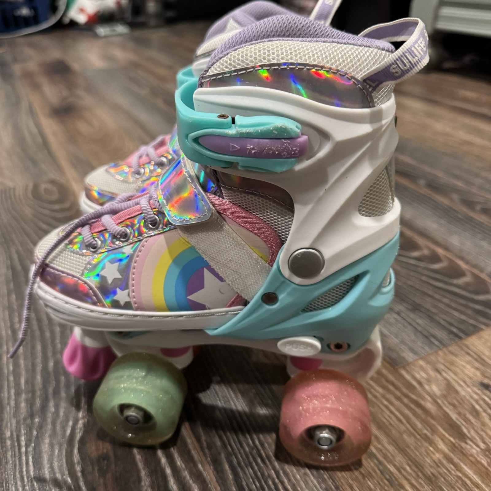 SULIFEEL Rainbow Light Up Quad Roller Skates Adjustable Kids Shoe Size 9c-13c