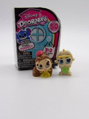 ~Disney~ Moose Doorables Series 1 Beauty and the Beast Wardrobe & Belle Figure