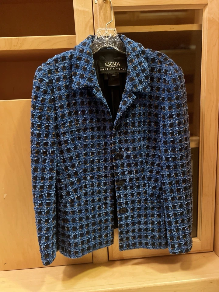 Vintage Escada Tres Piezas (Blazer, Blusa, Falda) Años 90 Lana y Seda. Talla 36 Foto 3 de 4