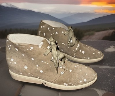 Clarks Women's Ortholite Booties Tan with White Splatter Size 9 Artsy Boho