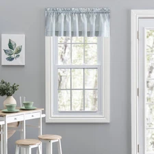 Plaza Stripe 15 In. L Polyester/Cotton Tailored Valance in Blue
