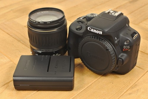 Canon EOS KISS X7 / Rebel SL1 / 100D 18.0 MP DSLR + EFS 18-55mm f/3.5-5.6 Lens