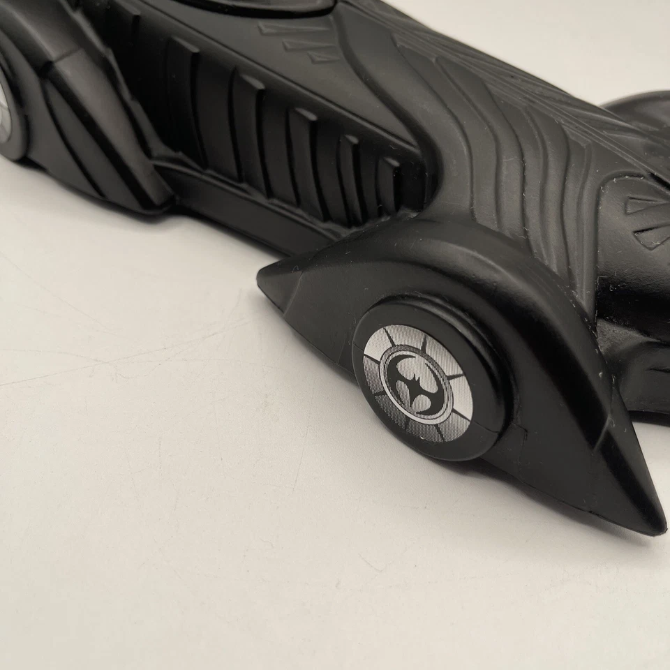 Batman Forever Batimóvil - Estuche Camiseta Tienda Warner Brothers - 1995 - Sin Camisa Foto 2 de 4