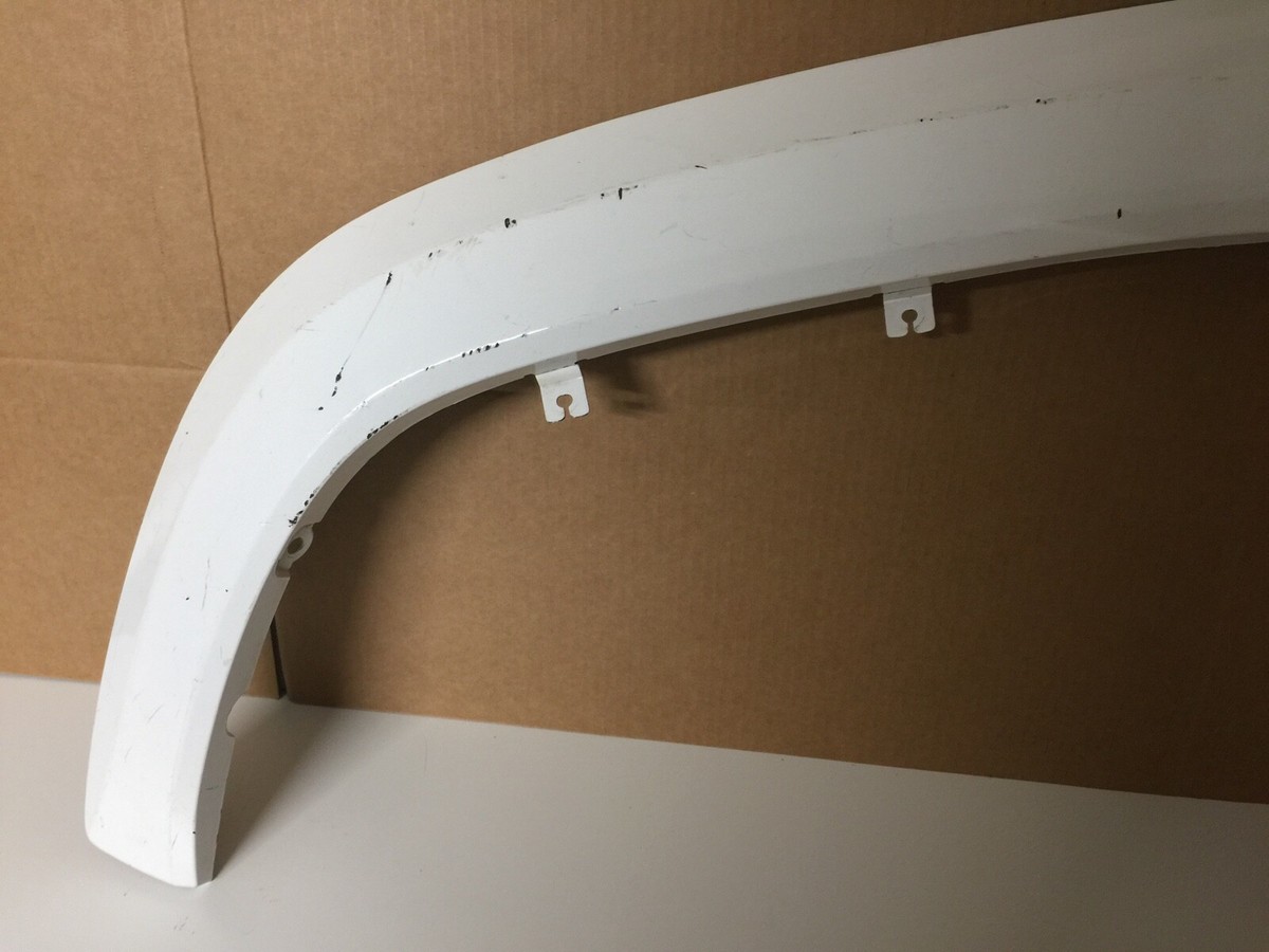 2016 2018 2019 2020 TOYOTA TACOMA FRONT LEFT FENDER FLARE