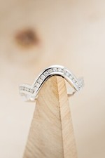 1ct Round Cut Moissanite Wave Design Women Wedding Band 14k White Gold Plated