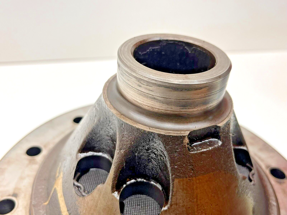 GM 10.5" Chevy 14 Bolt 4.56up Limited Slip Differential 14 Bolt Rear