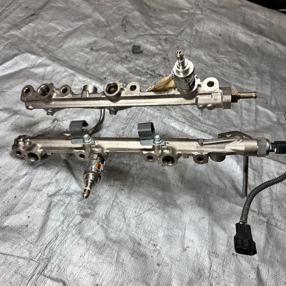 2015 LEXUS ES350 3.5L trilho injetor de combustível motor inferior esquerdo e direito OEM - Imagem 3 de 4