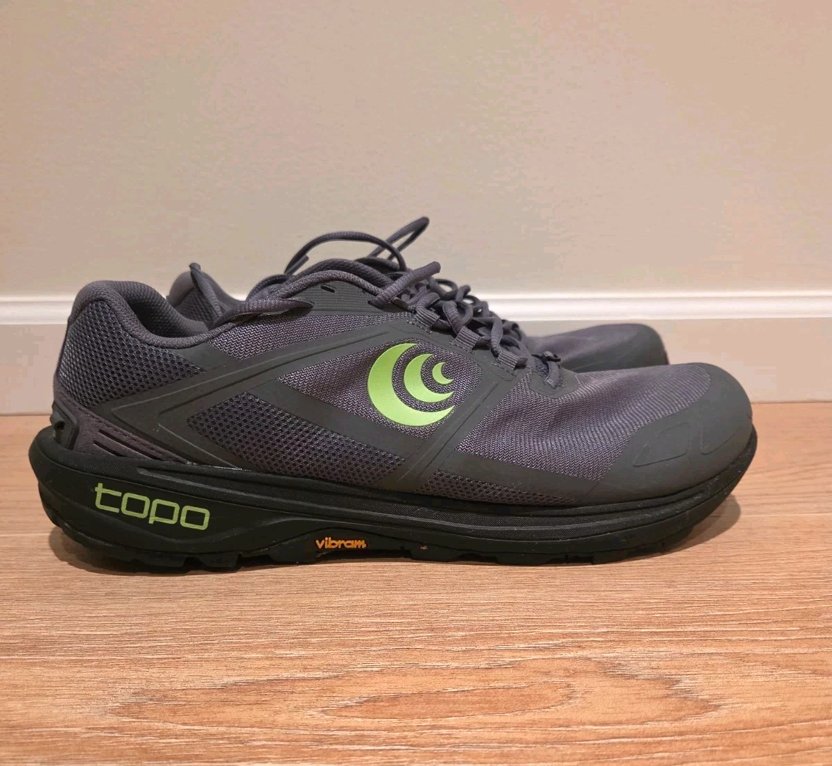 US 13 WIDE Men's TOPO Terraventure 4 Trail Running Shoes DARK GREY/GREEN
Opens in a new window or ta