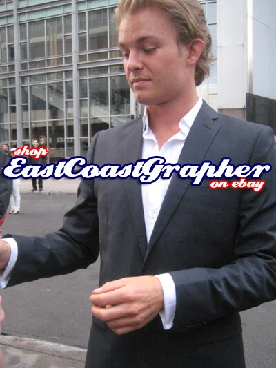 尼科·罗斯伯格签名 8 x 10 照片 Mercedes F1 — 第 2/2 张图片