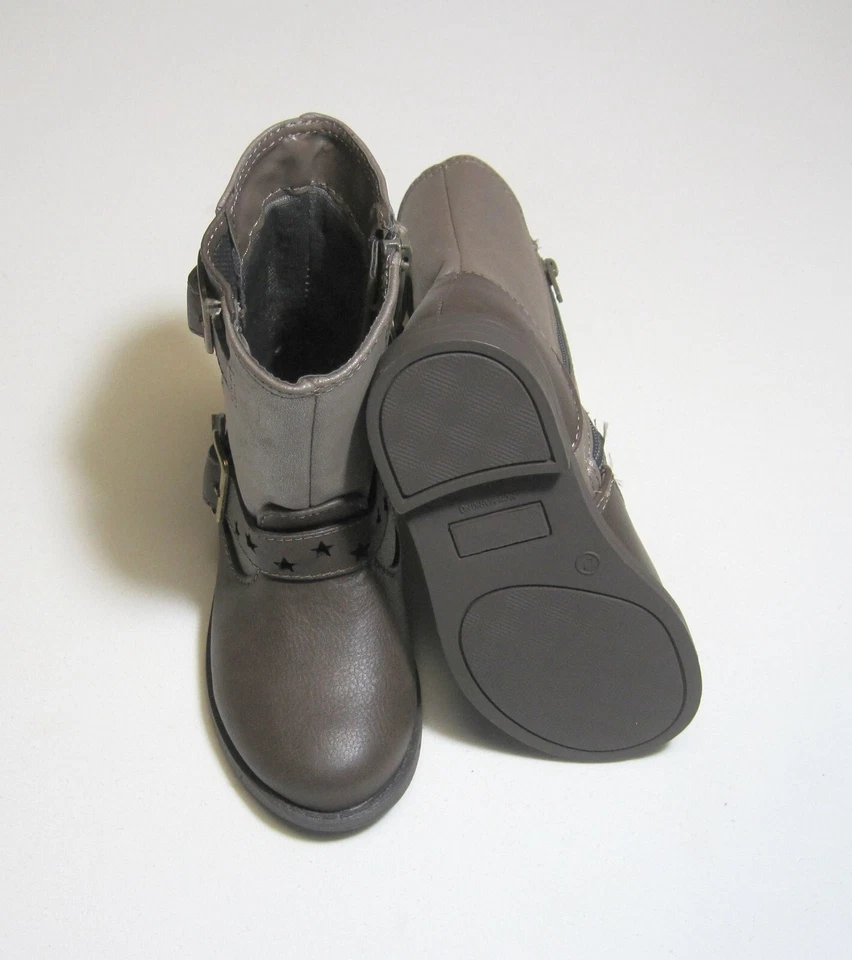 Bota para niñas pequeñas marrón topo, nueva con etiquetas, Cherokee Foto 2 de 4