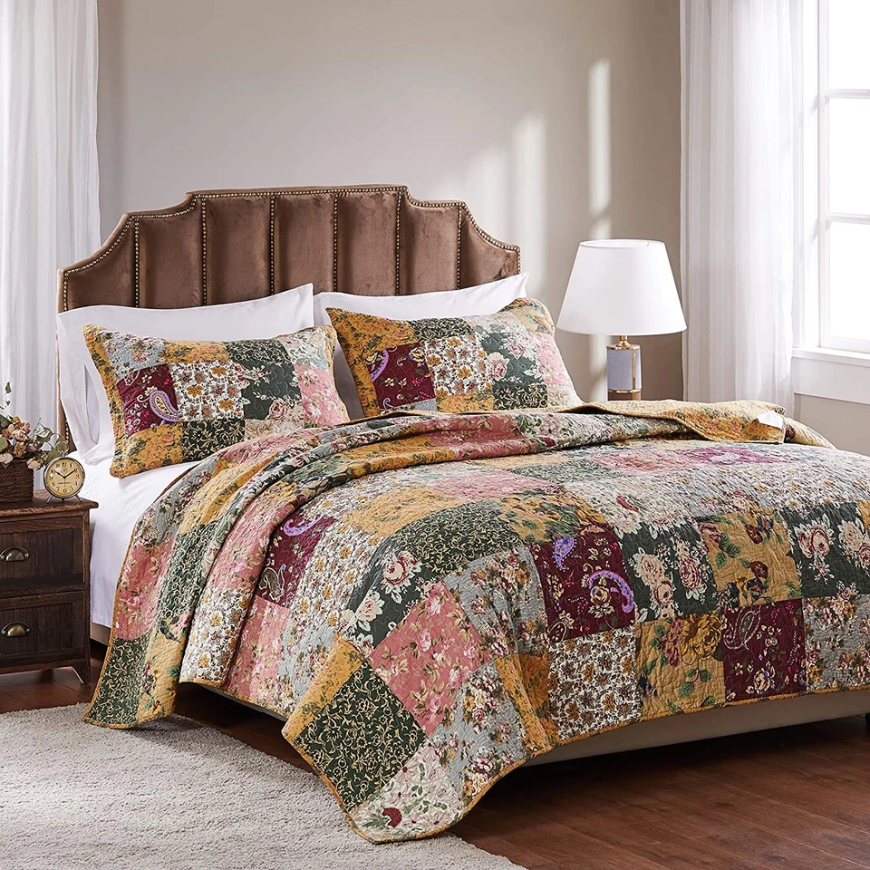 Greenland Home Antique Chic 100% Cotton Authentic Patchwork Quilt Set, Twin/Twin - Image 3 of 4