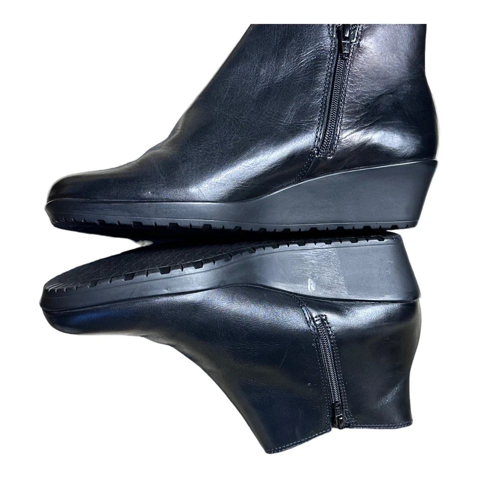 Walking Cradles Wedges Ezra, Black Zip Casual Comfortable Ankle Booties, Size 10 - Image 3 of 4