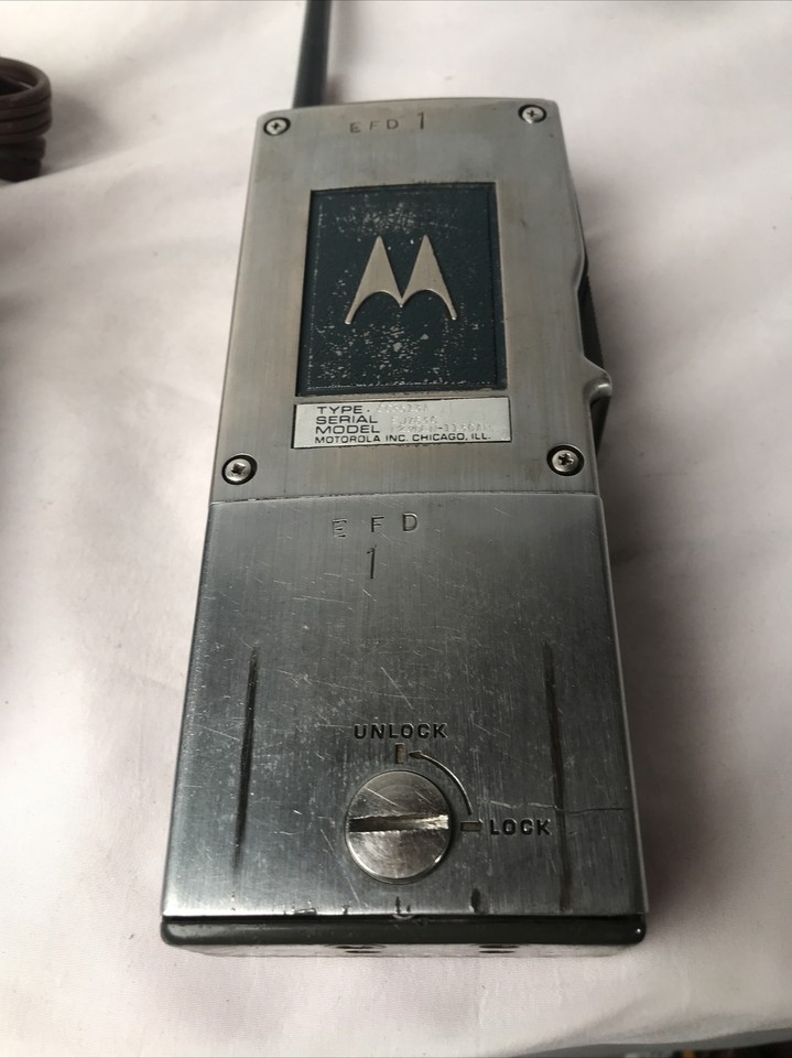 Motorola HT 200 HandieTalkie FM Radio Battery Charger Vintage Fire EMS