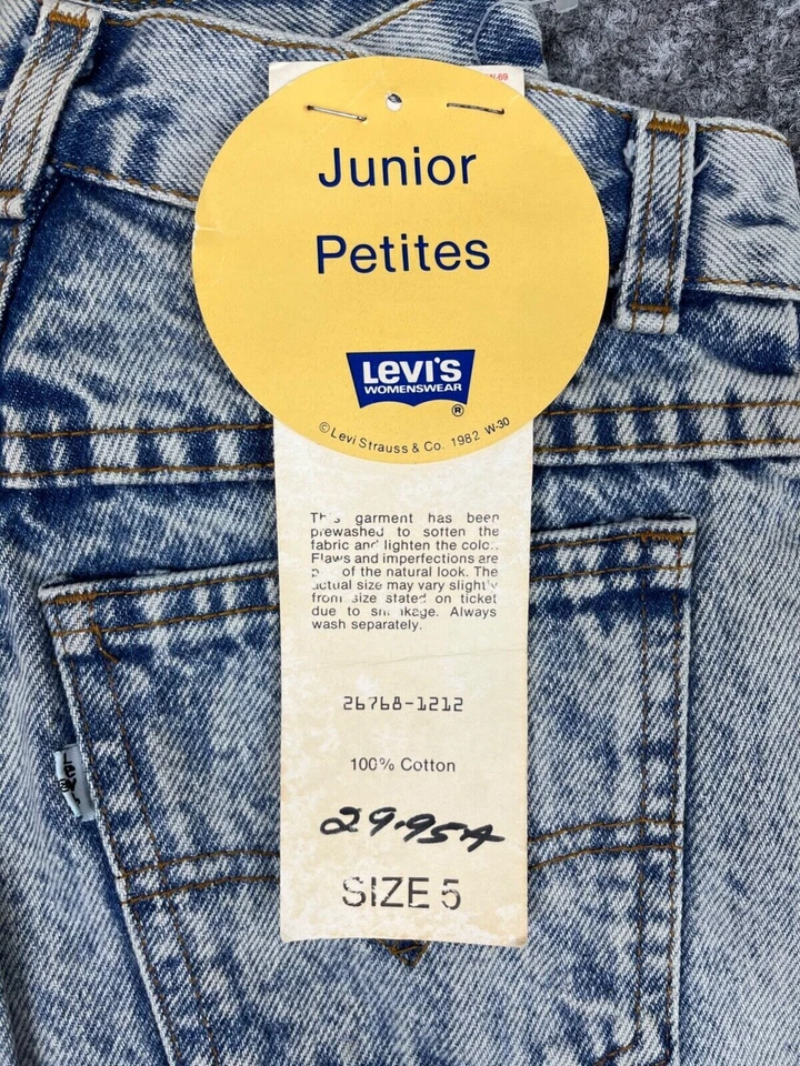 Jeans Levis Vintage Años 70 Niños Talla 23x29 Blanco Lavado Claro Pestaña Nuevo de Lote Antiguo Foto 2 de 4