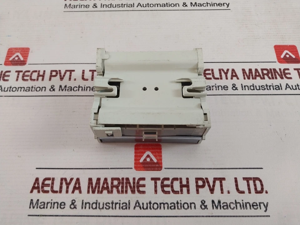 Legrand 048 85 Three Phase Terminal Block Module - Image 2 of 4