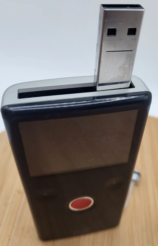 Cisco FlipVideo M3160  Flip MinoHD HDMI Pocket. Untested FOR PARTS OR REPAIR.  - Image 3 of 4