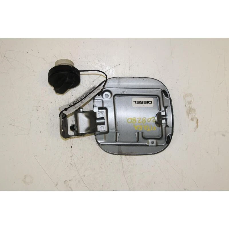 FUEL FILLER FLAP FOR SUZUKI VITARA (15-18) 1.6 16V DDIS (88KW) 2WD SUV 2015 - Image 3 of 4