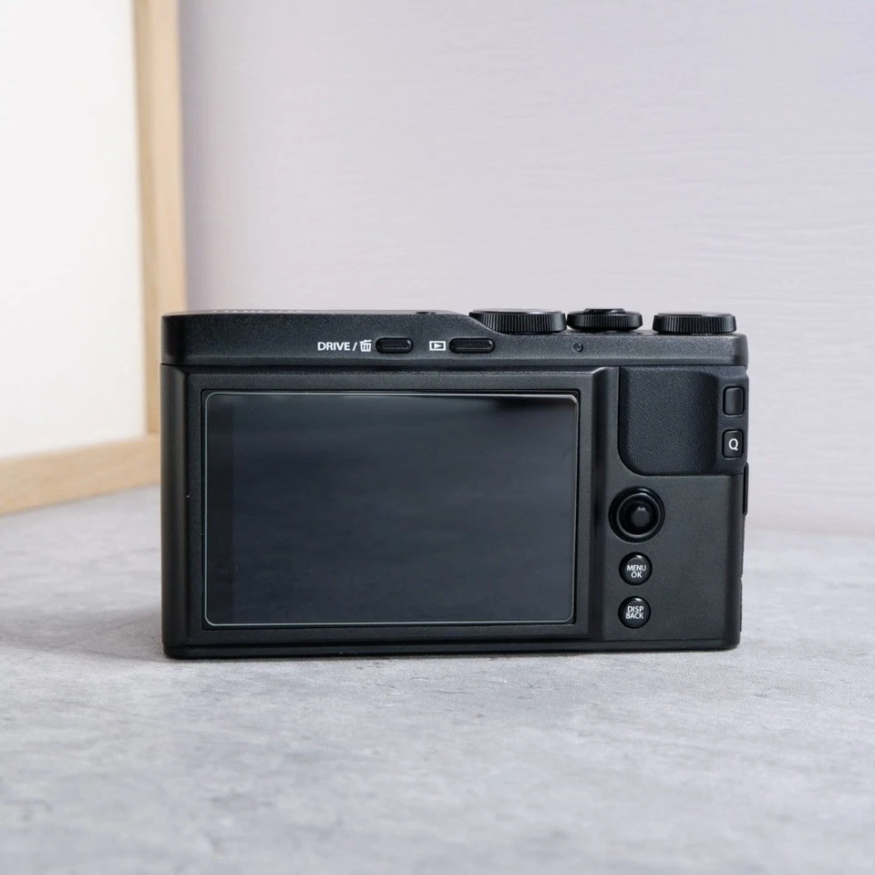 Fujifilm Fuji XF10 Digital Camera 24.2MP 4K Video Recording Built-in Wi-Fi Black - Image 4 of 4