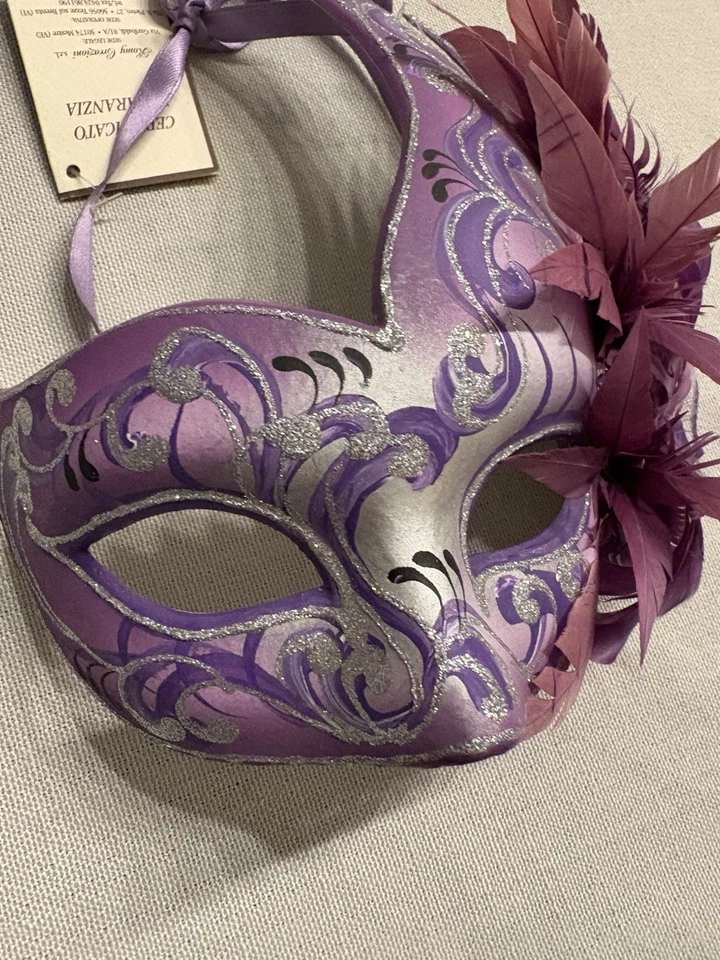 Máscara vintage Romy Creazioni decorada a mano mascarada púrpura hecha en Italia rara Foto 3 de 4