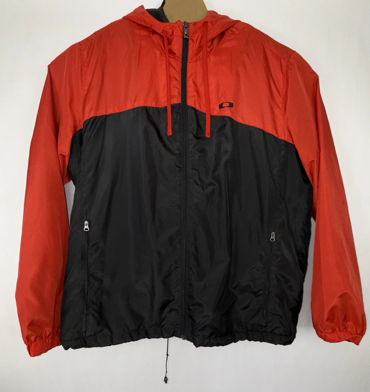 Oakley Fleece lined Hooded windbreaker jacket size 2XL Black And Red