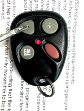 GM DEI DEALER INSTALLED KEYLESS ENTRY REMOTE Car Key FOB EZSOEMTX 12495653 4 btn