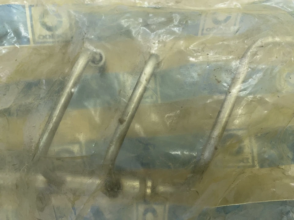 Conjunto de tubo de motor inyector de aire GM OEM 82-87 Camaro Firebird 14077909 - Nuevo de Lote Antiguo Foto 4 de 4