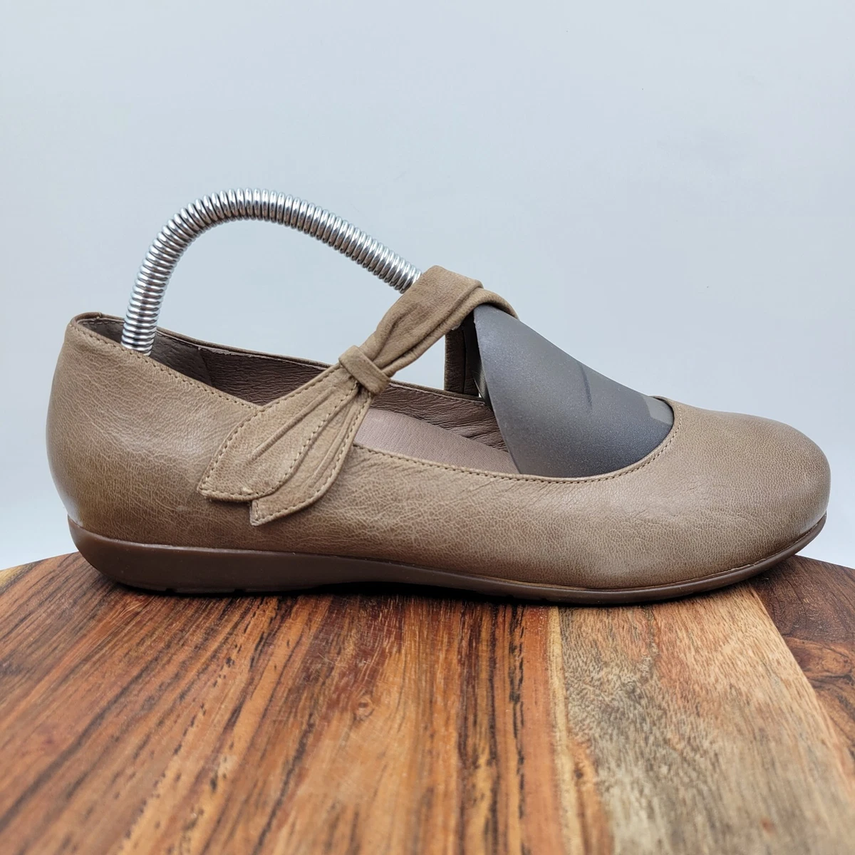 Abeo Talia Mary Jane Shoes Women s 8N Narrow Tan Brown Leather Comfort Loafers