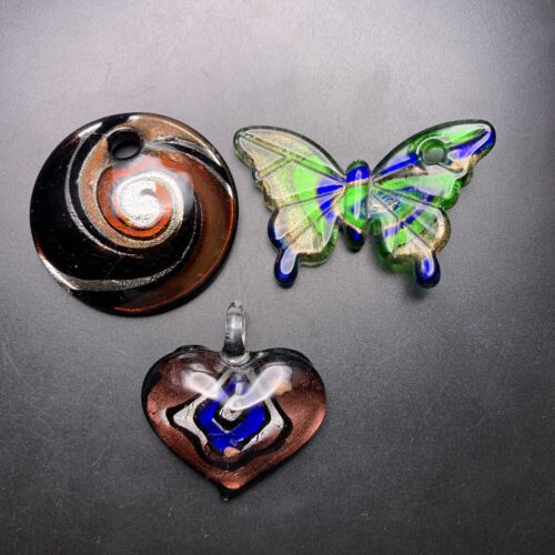 in luto lilium — harlot hands new mystic agate heart, glass bead