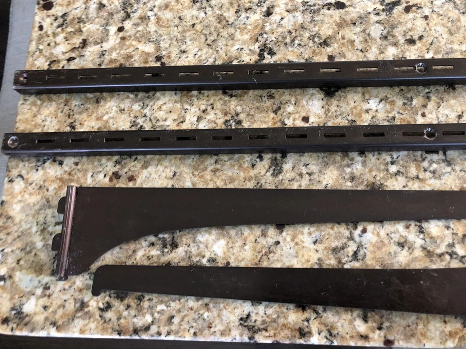 Sistema de estanterías de pared, KV 80 LIGHT DUTY STANDARDS Foto 3 de 4