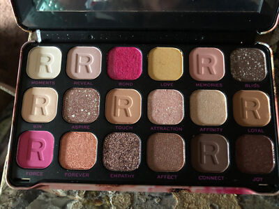 Revolution Affinity 18 Eyeshadow Palette New