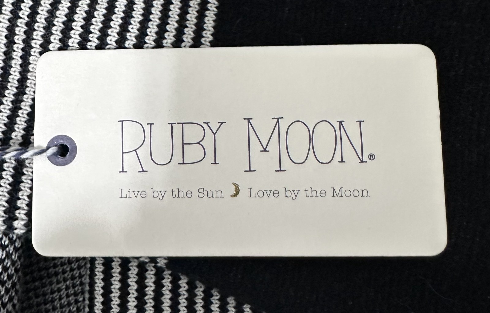 Women's Ruby Moon Sweater Size Large - image 5