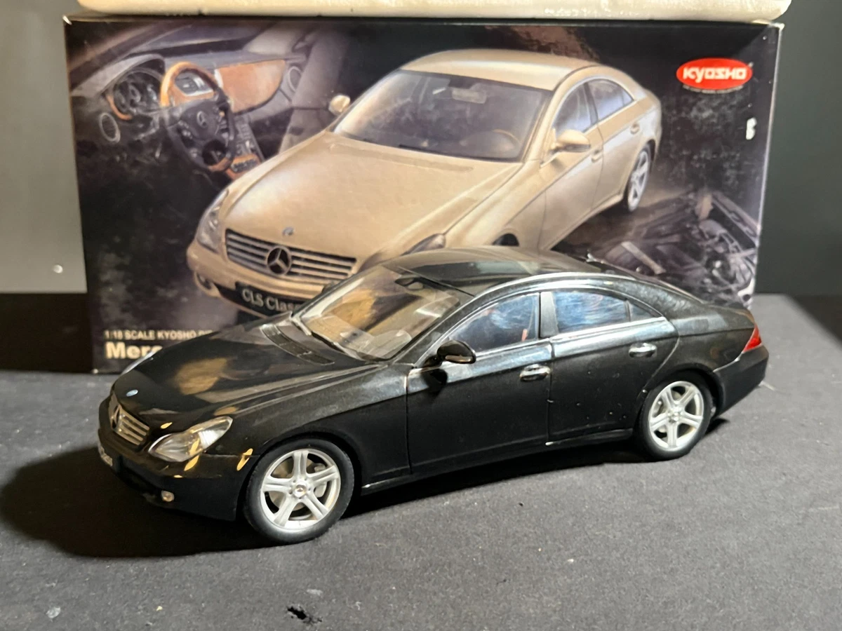Mercedes - CLK DTM AMG Coupé 2005 - Kyosho - 1/18 - Voiture