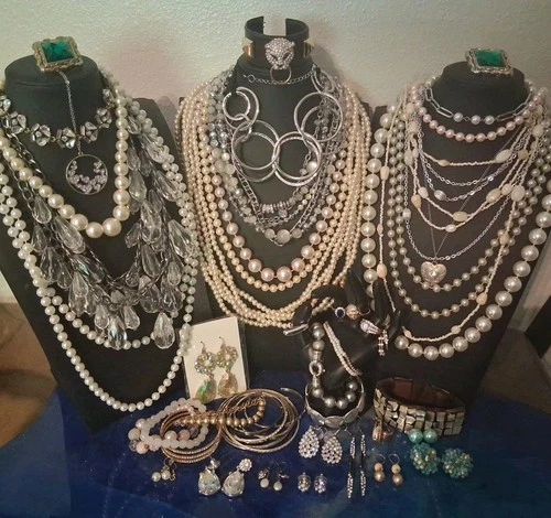 54 Pc Vtg-Now Summer White & Pearl Tones Estate Costume Jewelry AllWear 3+# LT42