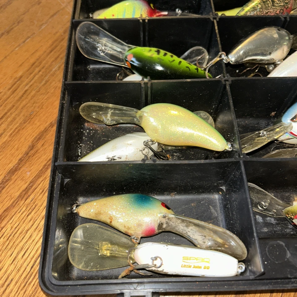 Vintage Fishing Lure Lot Of 29 Assorted Bagley, Spro, Bill Dance, Norman, Strike - Image 2 of 4