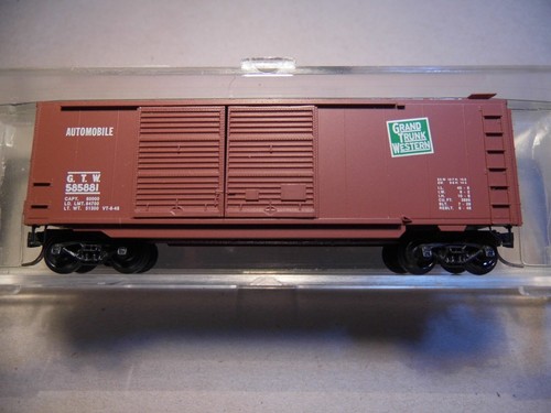 N - Micro-Trains 23170 - 40’ D/S puerta Boxcar, Grand Trunk Western 585881 LN | Zustand: Used