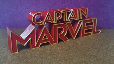 Captain Marvel - 3D gedrucktes Comic Logo - 200mm breit für Schreibtisch oder Wandhalterung