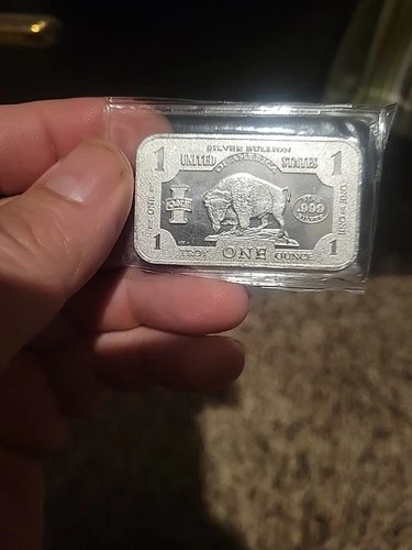 ONE Bison Buffalo United States of America USA 1oz 999 fine silver bar C168