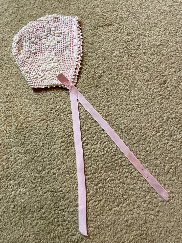 Vintage 40s Antique Infant Baby Newborn Bonnet Hat Lace Ivory Pink Irish Crochet - Image 2 of 4