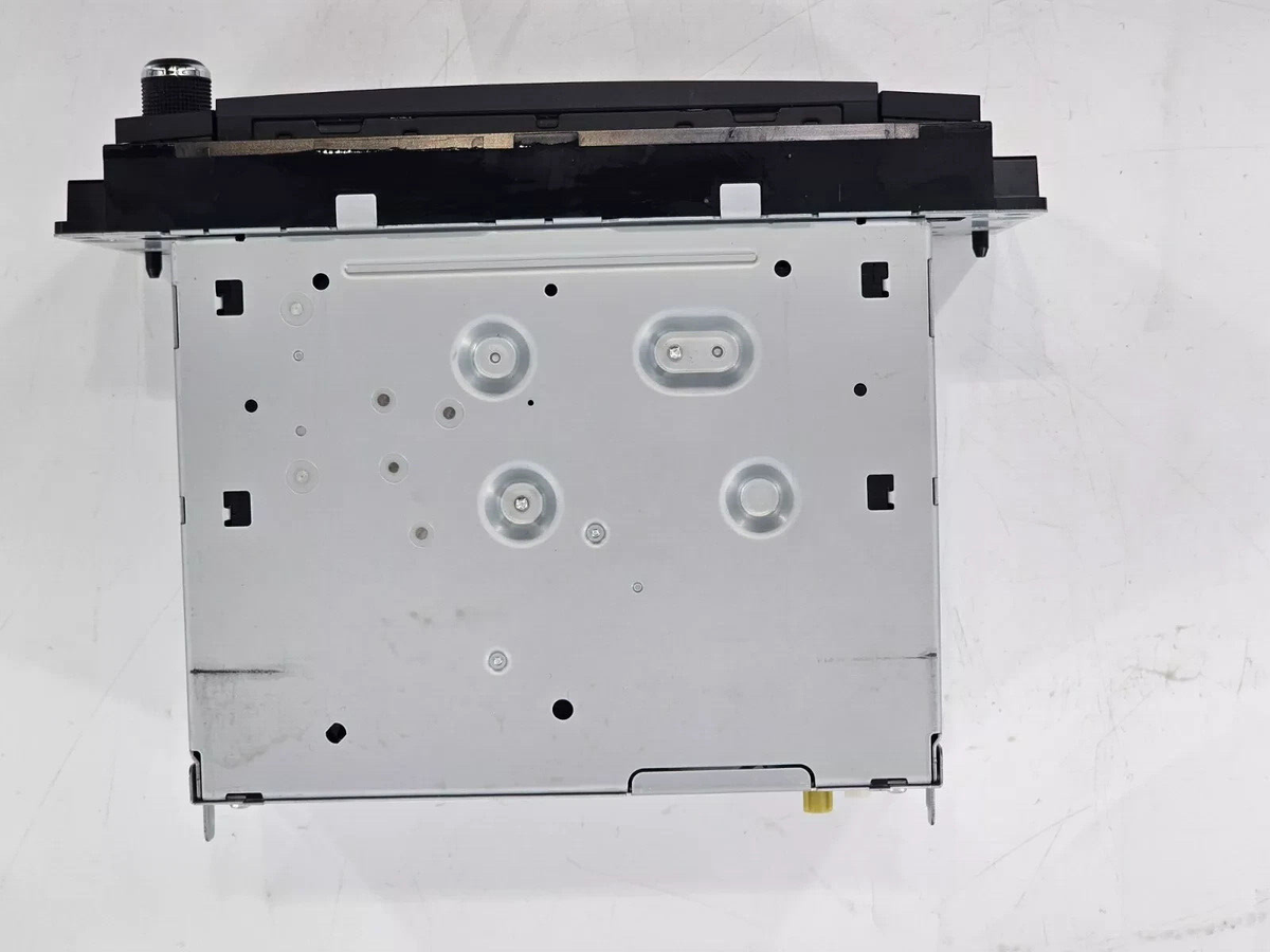 2013-2014 Dodge CHALLENGER Radio Display Receiver RHB Navigation