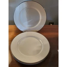 International China Ultra Bone "Thomasville" Dinner Plates - 4