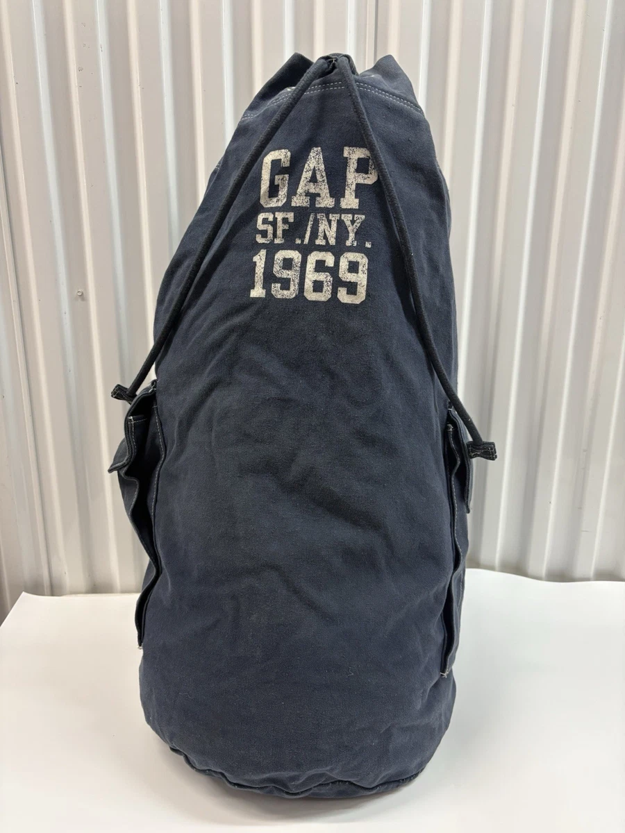 Vintage blue GAP with front pocket on backpack. GAP Blue Men main image 2
