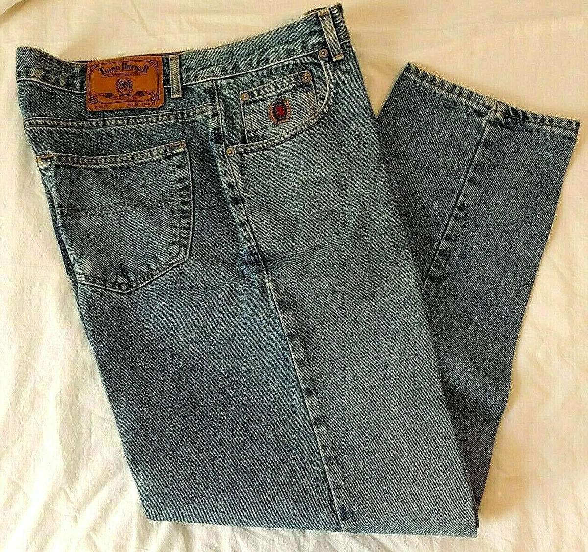 Tommy on sale jeans tag