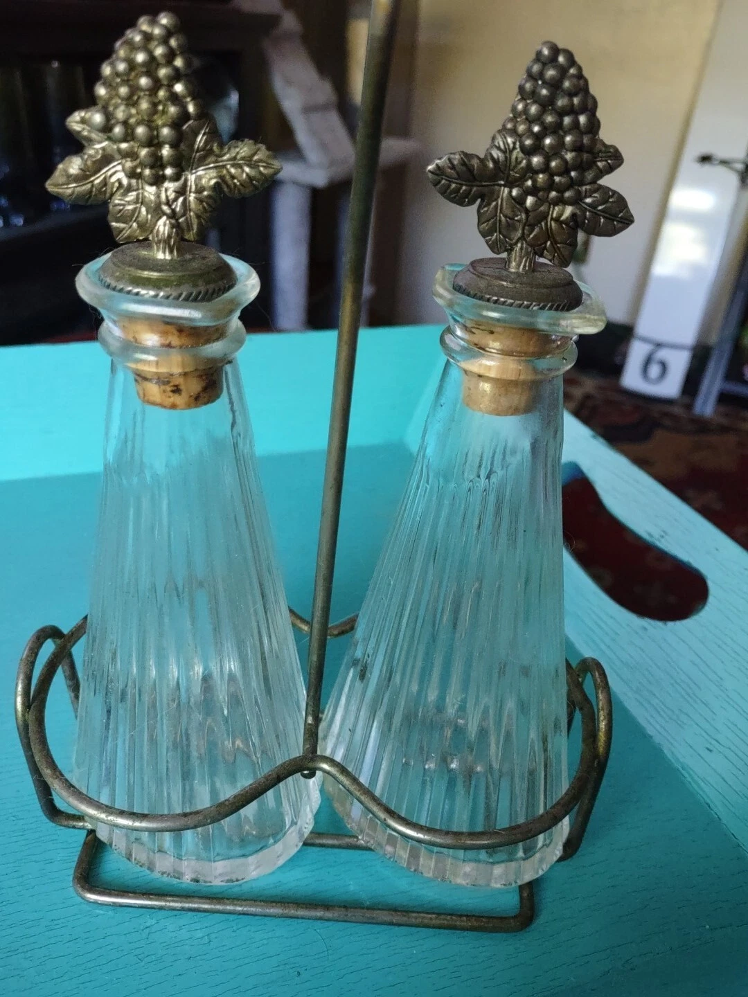 Mikasa Diamond Fire Cruet Oil Vinegar Set Glass Silver plated Grapes Cork Stop